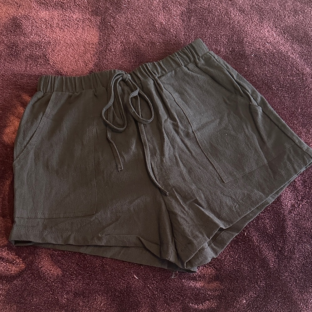 💕free bundle add on SHEIN Cotton Shorts size xs